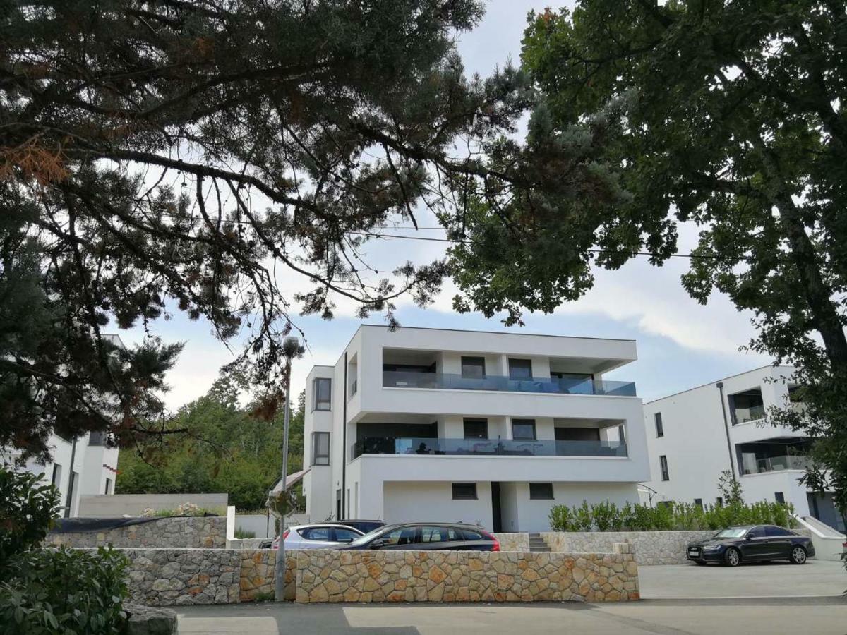 Apartment White วานตาชิชี ภายนอก รูปภาพ
